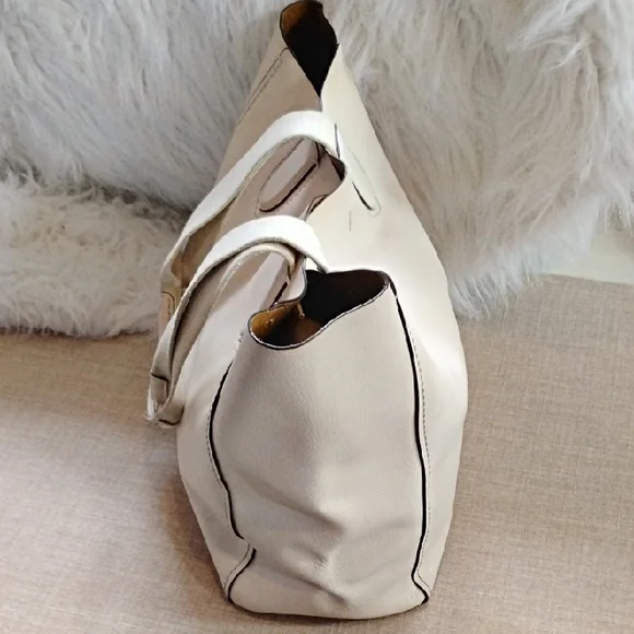 Coach Off-White Leather Tote - Picture 6 of 16